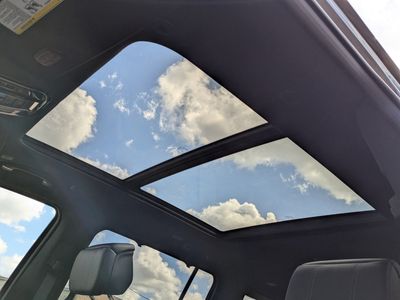 2026 Jeep Grand Wagoneer - Photo 23