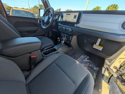 2026 Jeep Wrangler - Photo 11
