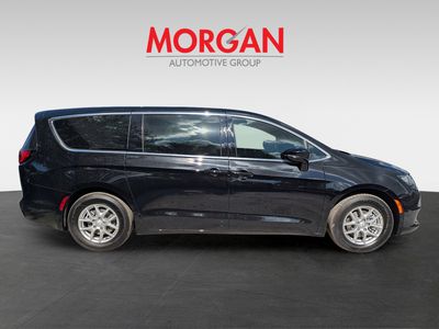 2026 Chrysler Voyager - Photo 2