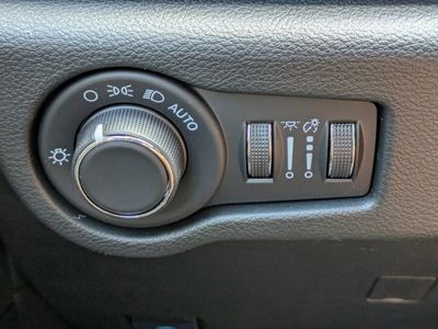 2026 Chrysler Voyager - Photo 24
