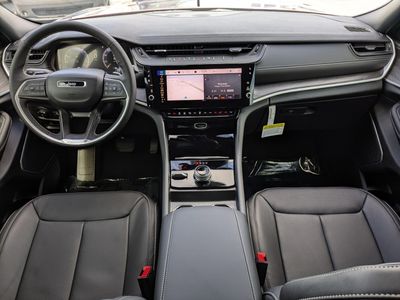 2026 Jeep Grand Cherokee - Photo 16