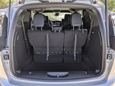 2026 Chrysler Pacifica — photo 12 view