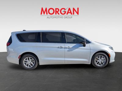 2026 Chrysler Pacifica — side profile view