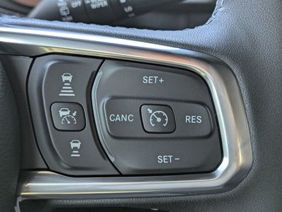 2026 Jeep Wrangler - Photo 22