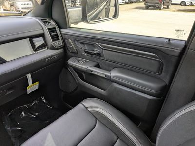 2026 Ram 1500 — photo 17 view