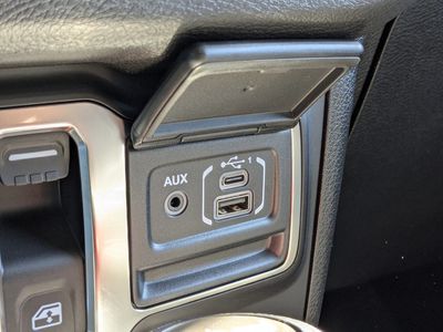 2026 Jeep Wrangler - Photo 26