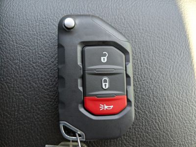 2026 Jeep Wrangler - Photo 33
