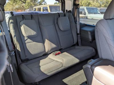 2026 Jeep Wrangler - Photo 16