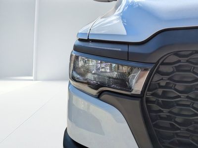 2026 Ram 1500 — photo 8 view