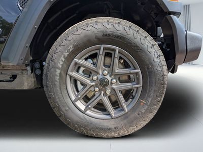 2026 Jeep Wrangler - Photo 10