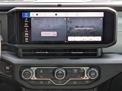 2026 Jeep Wrangler - Photo 18