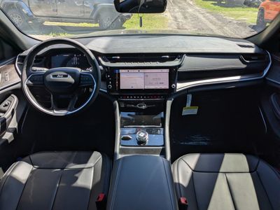 2026 Jeep Grand Cherokee - Photo 16