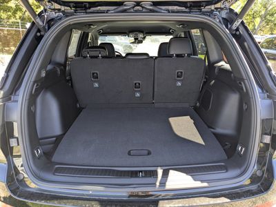2026 Jeep Grand Cherokee - Photo 12