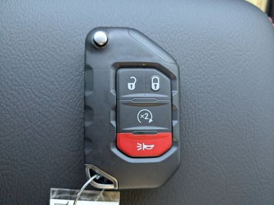 2026 Jeep Gladiator - Photo 29