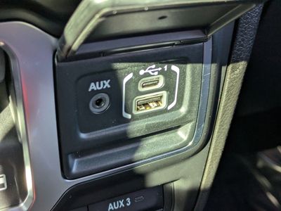 2026 Jeep Wrangler - Photo 14