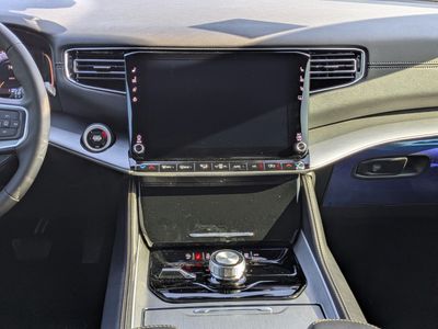 2026 Jeep Grand Wagoneer - Photo 20