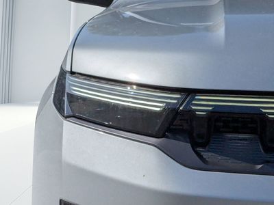 2026 Jeep Grand Wagoneer - Photo 9