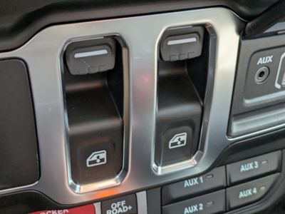 2026 Jeep Wrangler - Photo 17