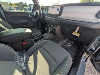 2026 Jeep Wrangler - Photo 11