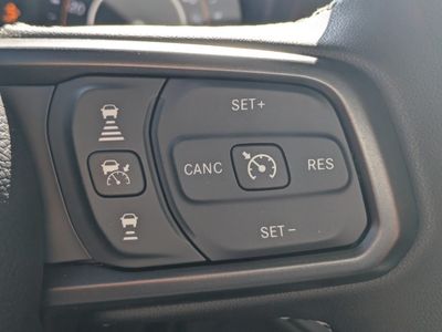 2026 Jeep Gladiator - Photo 21
