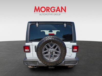 2026 Jeep Wrangler - Photo 4