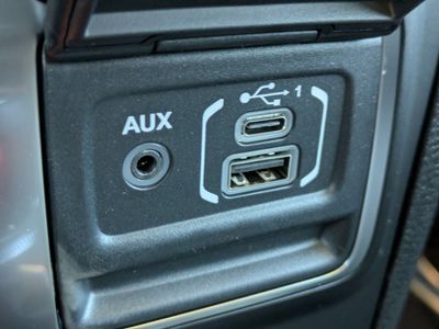 2026 Jeep Wrangler - Photo 15