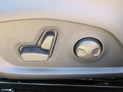 2026 Jeep Compass - Photo 18