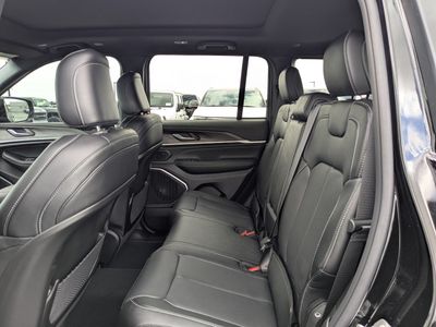 2026 Jeep Grand Cherokee - Photo 14