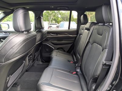 2026 Jeep Grand Cherokee - Photo 14