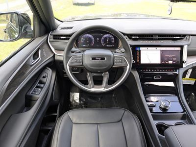 2026 Jeep Grand Cherokee - Photo 17