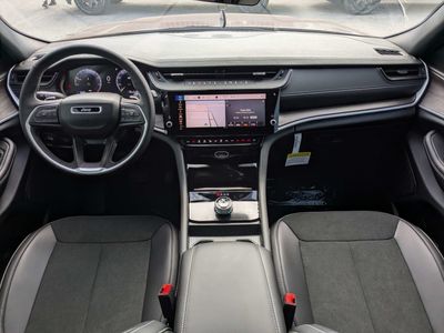 2026 Jeep Grand Cherokee - Photo 16