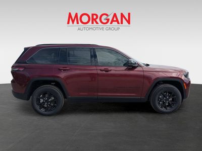 2026 Jeep Grand Cherokee - Photo 2