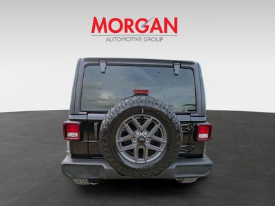 2026 Jeep Wrangler - Photo 4