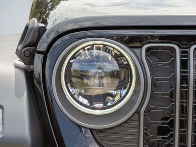 2026 Jeep Wrangler — photo 9 view