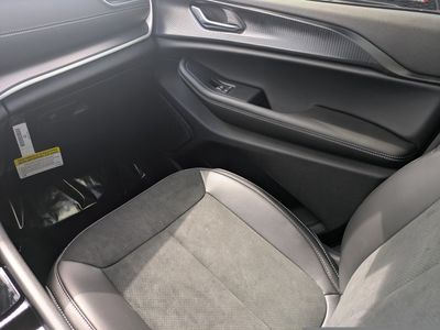2025 Jeep Grand Cherokee - Photo 15