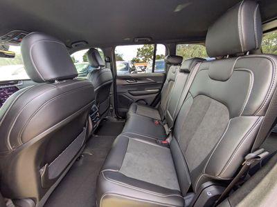 2025 Jeep Grand Cherokee - Photo 12