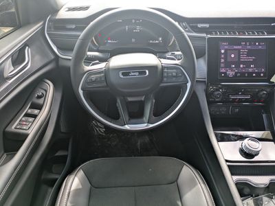2025 Jeep Grand Cherokee - Photo 14