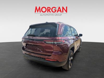 2025 Jeep Grand Cherokee - Photo 3