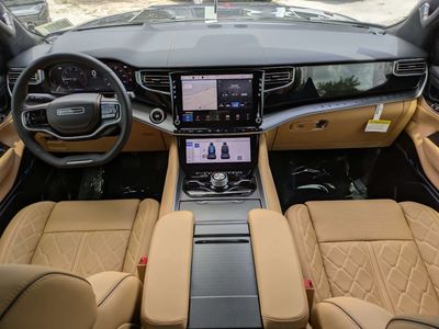 2026 Jeep Grand Wagoneer - Photo 17