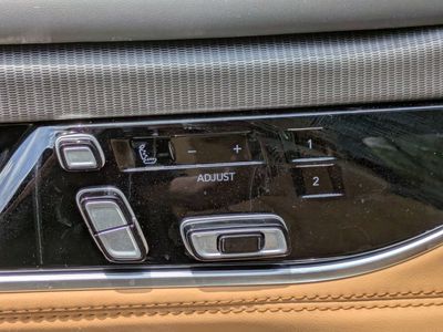 2026 Jeep Grand Wagoneer - Photo 22