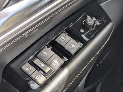 2026 Jeep Grand Wagoneer - Photo 26