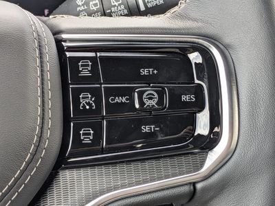 2026 Jeep Grand Wagoneer - Photo 29