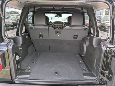 2026 Jeep Wrangler - Photo 12