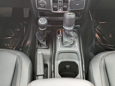 2026 Jeep Wrangler - Photo 19