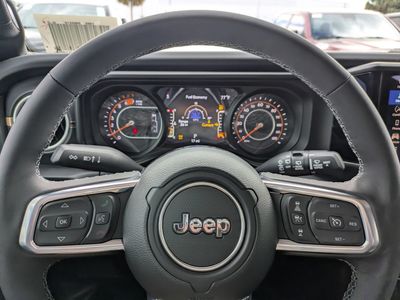 2026 Jeep Wrangler - Photo 28