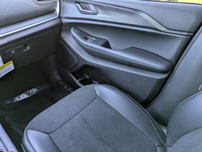 2025 Jeep Grand Cherokee - Photo 16