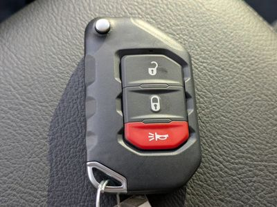 2026 Jeep Wrangler — photo 25 view