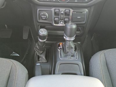 2026 Jeep Wrangler — photo 17 view