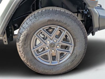 2026 Jeep Wrangler — photo 9 view