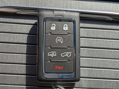 2026 Jeep Grand Wagoneer - Photo 33